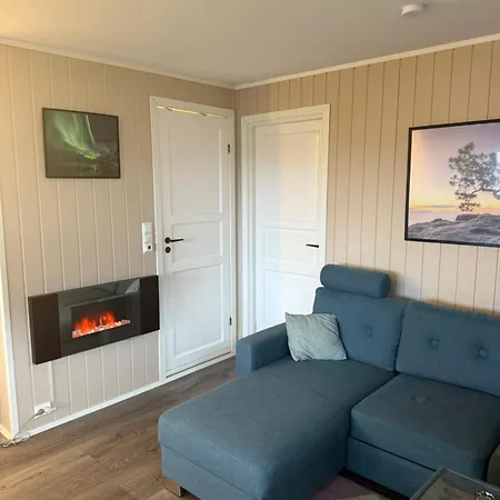 Arctic With Outdoor Jacuzzi 公寓 Tomasjorda