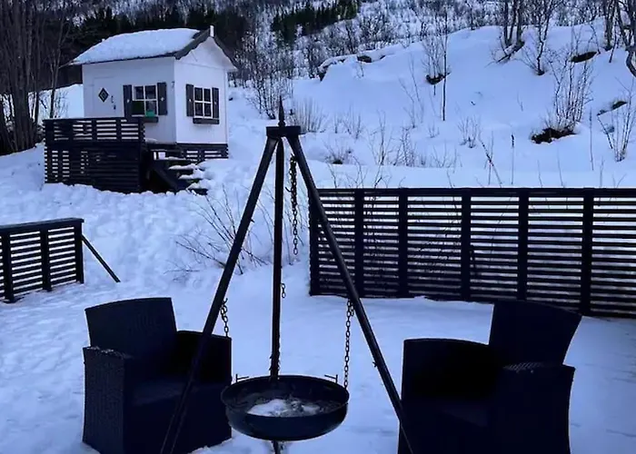 Arctic With Outdoor Jacuzzi Апартаменты