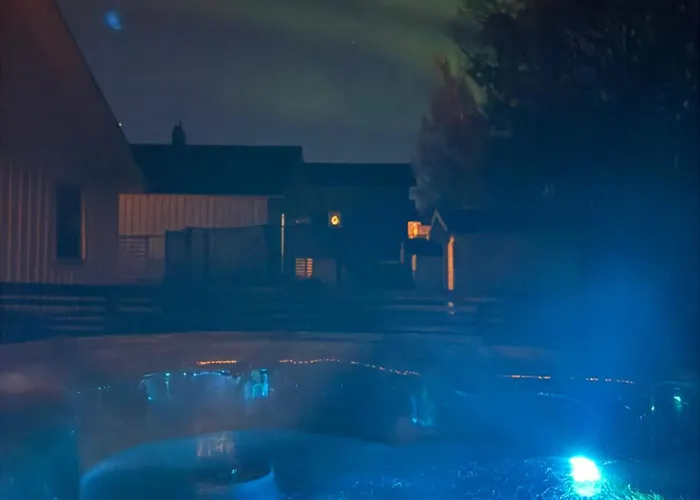 Arctic With Outdoor Jacuzzi Апартаменты Tomasjorda